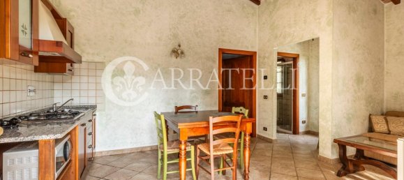 Casa de 23 divisões em Volterra, Italy N.º 12864 30