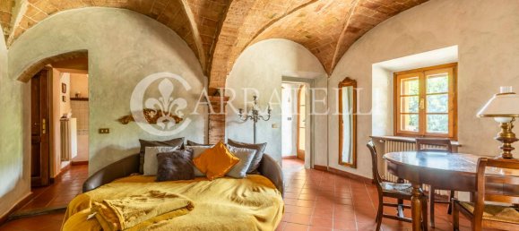 Casa de 23 divisões em Volterra, Italy N.º 12864 13