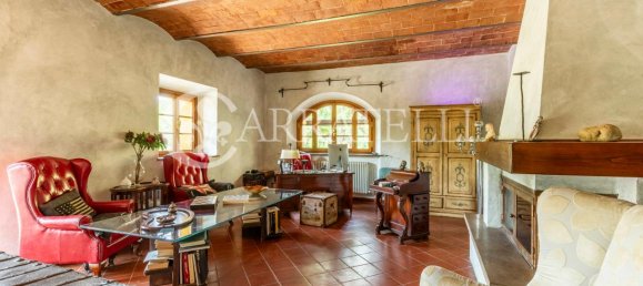 Casa de 23 divisões em Volterra, Italy N.º 12864 9