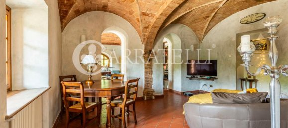 Casa de 23 divisões em Volterra, Italy N.º 12864 15