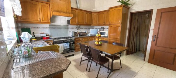 6 bedrooms Villa in Alvor, Portugal No. 136143 3