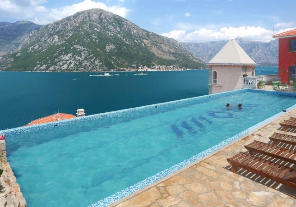 3 bedrooms Apartment in Kotor, Montenegro No. 2241