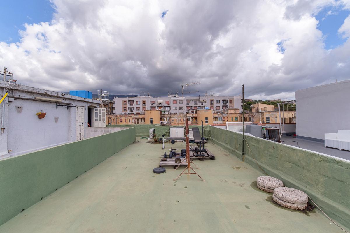 2 rooms Apartment in Messina, Italy No. 231843