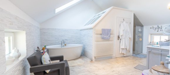 6-Zimmer Villa in Neumarkt am Wallersee, Austria, Nr. 74853 15