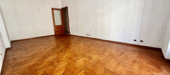 Apartamento T3 em Turin, Italy N.º 379365 50