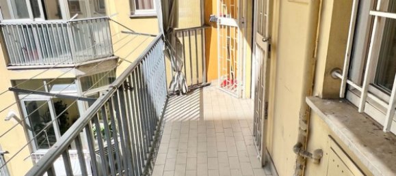 Apartamento T3 em Turin, Italy N.º 379365 19