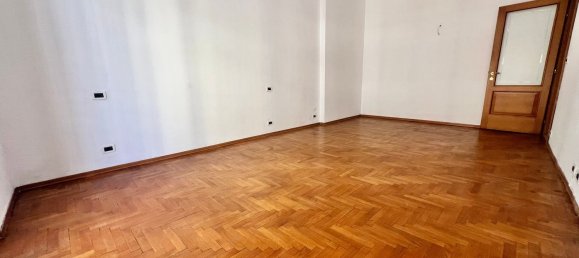 Apartamento T3 em Turin, Italy N.º 379365 51