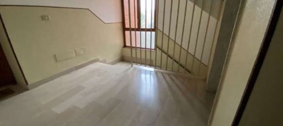 7 bedrooms Apartment in Imola, Italy No. 322371 4