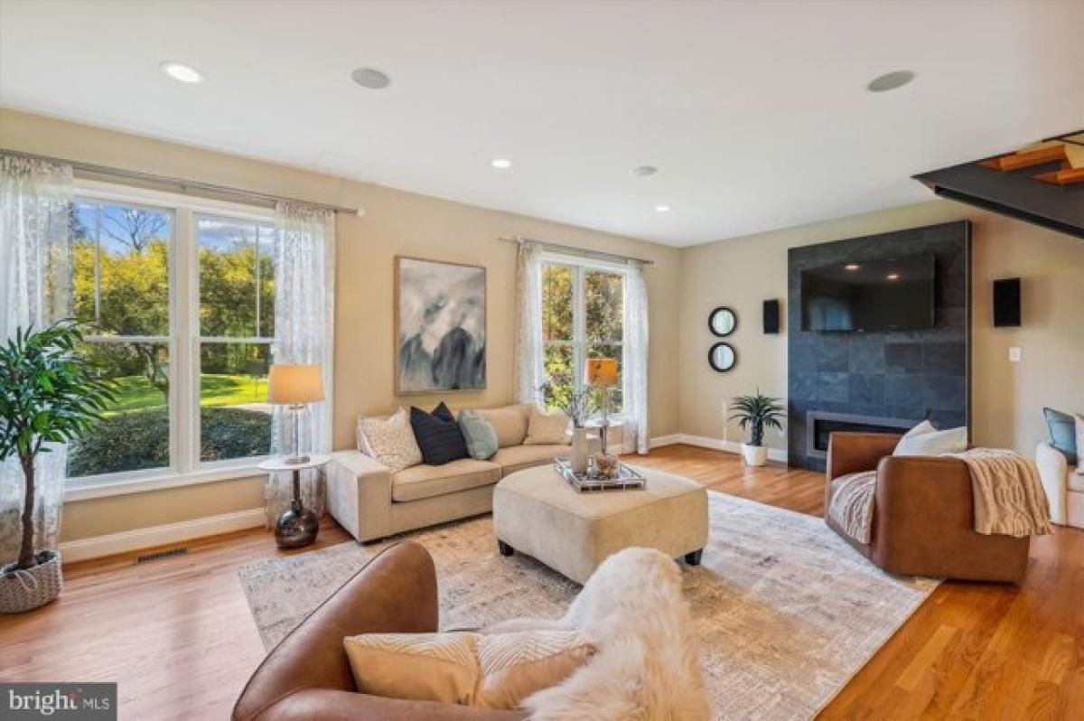 Дом с 5 спальнями в Kensington, США № 225122