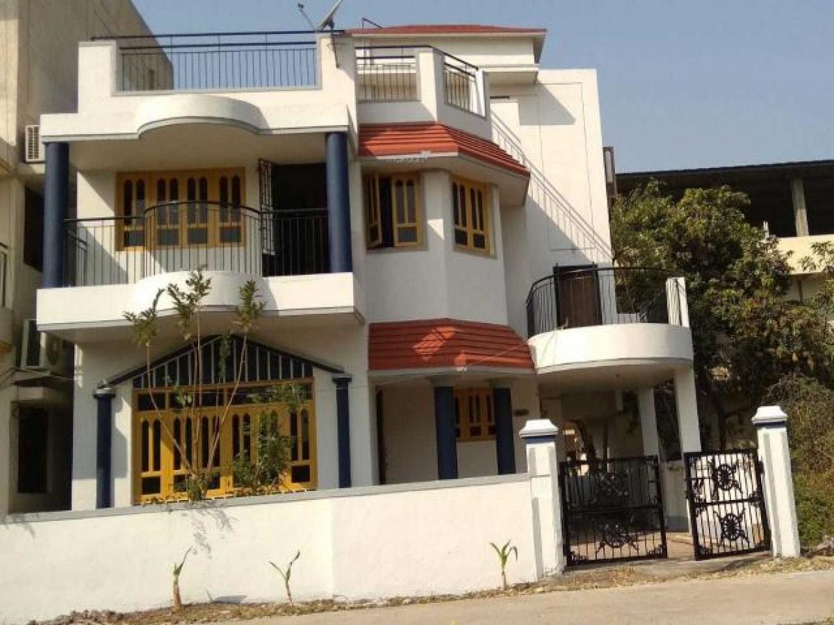 3 bedrooms House in Bharuch, India No. 1185
