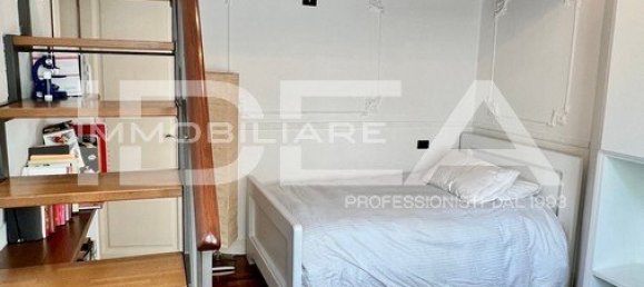 5 bedrooms Villa in Lucca, Italy No. 323240 10