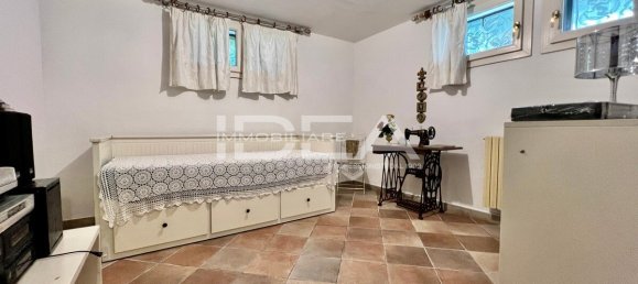 5 bedrooms Villa in Lucca, Italy No. 323240 18