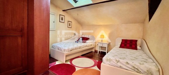 5 bedrooms Villa in Lucca, Italy No. 323240 12
