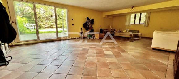 5 bedrooms Villa in Lucca, Italy No. 323240 19