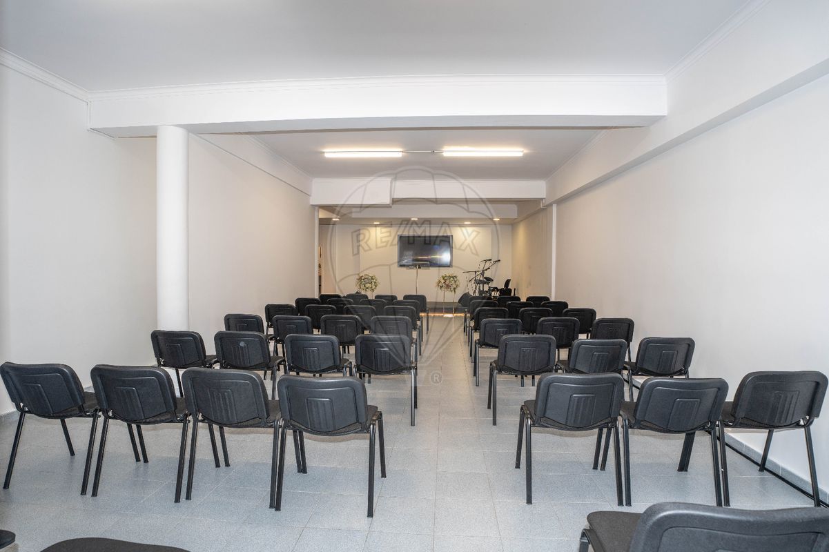 316m² Commercial property in Sintra, Portugal No. 66854