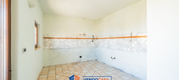 4 rooms House in Centallo, Italy No. 325828 5