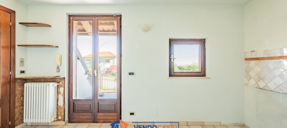 4 rooms House in Centallo, Italy No. 325828 8