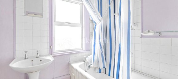 3 bedrooms House in Beckenham, United Kingdom No. 3483 23