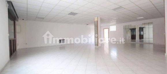 2 rooms Commercial property in Nuoro, Italy No. 290058 5