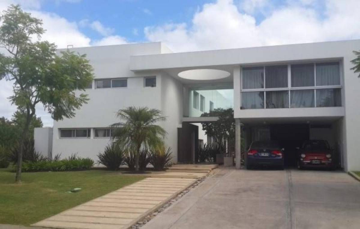 Casa T4 em Tigre, Argentina N.º 2220