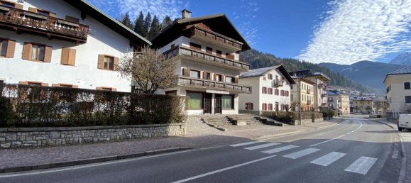 Здание 460м² в Ауронцо ди Кадоре, Италия № 159179 4