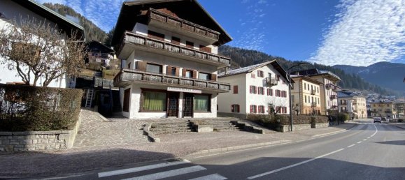 Здание 460м² в Ауронцо ди Кадоре, Италия № 159179 3