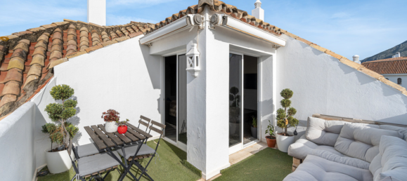 2 bedrooms Penthouse in Marbella, Spain No. 41403 12