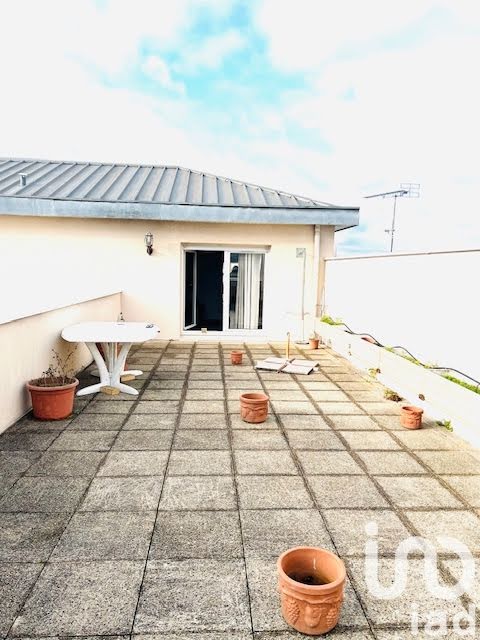 4 rooms Duplex in Creteil, France No. 163957