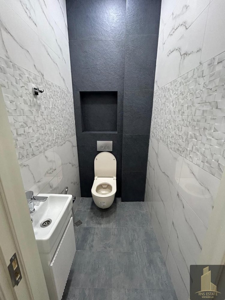 Квартира с 3 спальнями в Насиминский район, Азербайджан № 1574