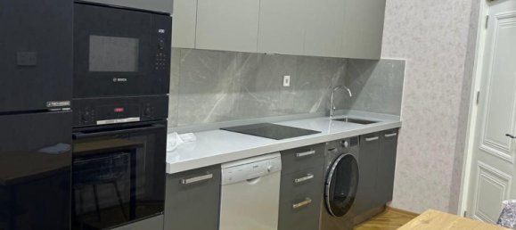 Квартира с 3 спальнями в Насиминский район, Азербайджан № 1574 37