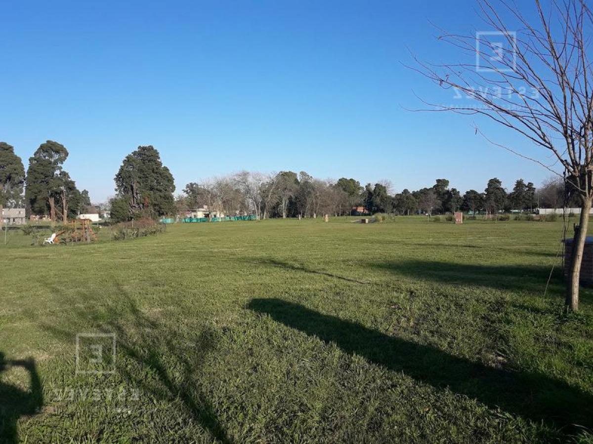  Land in Escobar, Argentina No. 118177