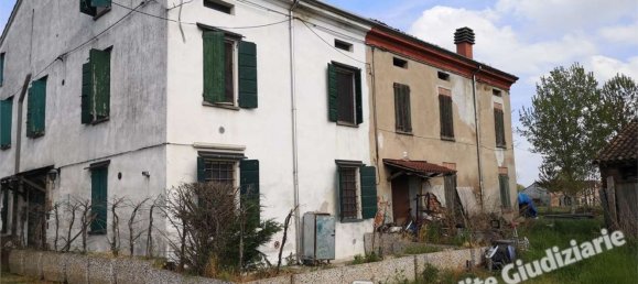 2 rooms Apartment in Luzzara, Italy No. 97859 5