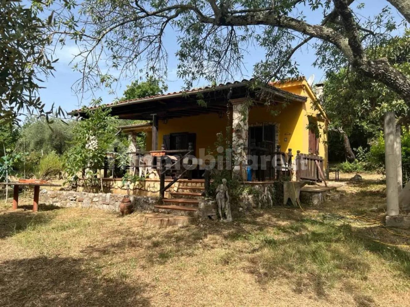 5000m² Land in Maenza, Italy No. 292194