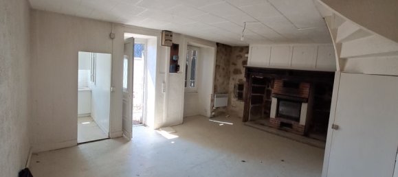 2 bedrooms Townhouse in Cantal, France No. 342653 2