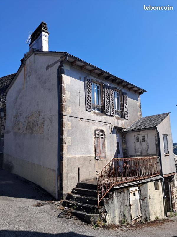 2 bedrooms Townhouse in Cantal, France No. 342653