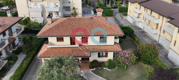 4 Schlafzimmer Villa in Udine, Italy, Nr. 278561 3