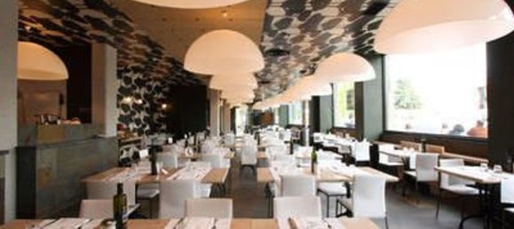 Коммерческая недвижимость 166м² в Лукка, Италия № 62731 3