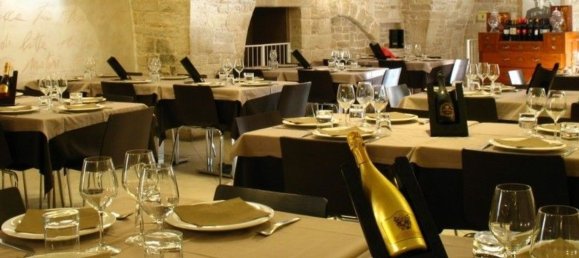 Коммерческая недвижимость 166м² в Лукка, Италия № 62731 8