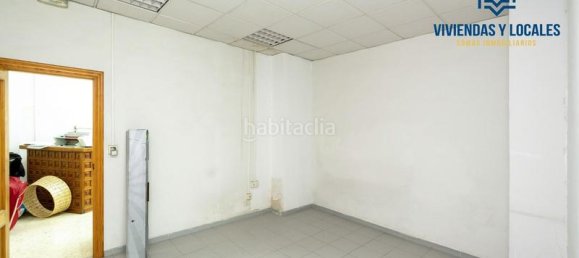 360m² Commercial property in Granada, Spain No. 24418 13