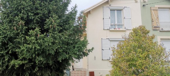 2 bedrooms House in Fameck, France No. 85496 3