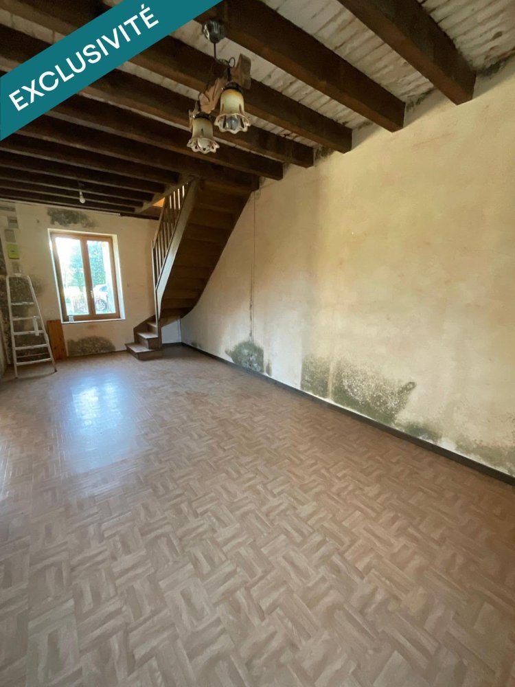 2 bedrooms House in Plou, France No. 210003