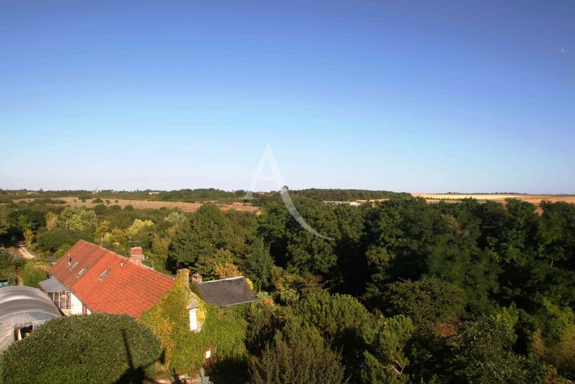 3 bedrooms House in Maves, France No. 255811