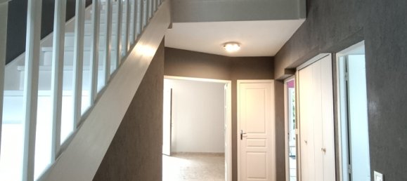 4 Schlafzimmer Haus in Saint-Ay, France, Nr. 90741 5