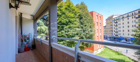 2 bedrooms Apartment in Milan, Italy No. 259877 12