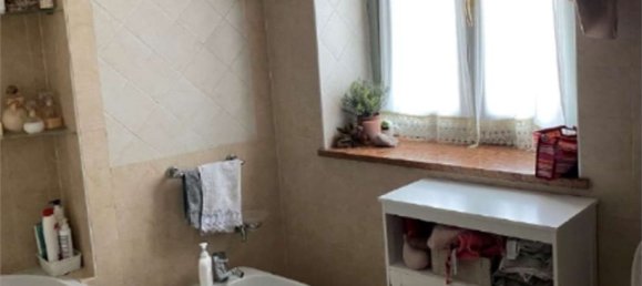 Apartamento de 4 divisões em Treviolo, Italy N.º 5476 11