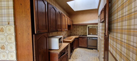 4 bedrooms House in Beaumont-en-Veron, France No. 73579 7