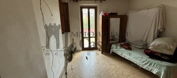 2 bedrooms House in Castiglione del Lago, Italy No. 309827 4