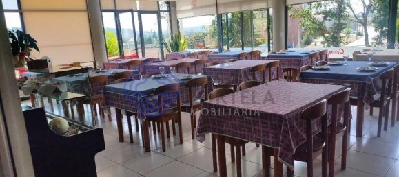 555m² Commercial property in Penafiel, Portugal No. 56320 4