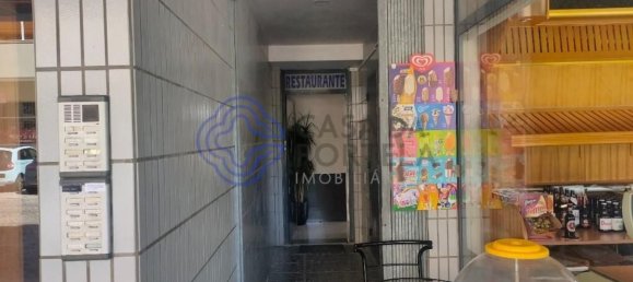 555m² Commercial property in Penafiel, Portugal No. 56320 16