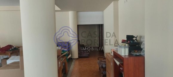 555m² Commercial property in Penafiel, Portugal No. 56320 17